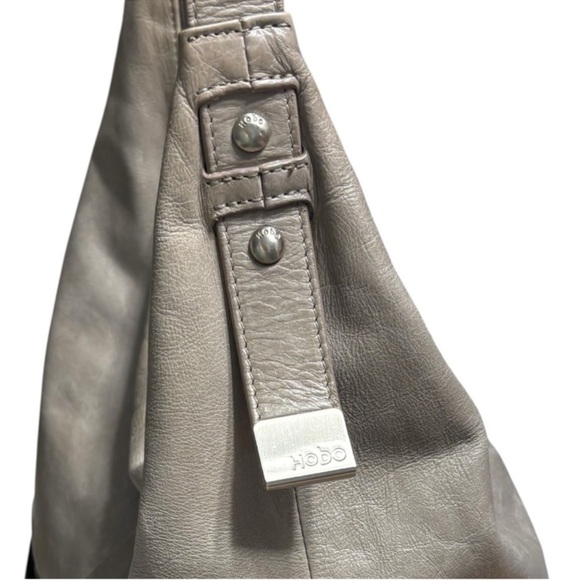 Hobo Joyce Two Tone Leather Shoulder Bag Stone Black Zip Top Carryall - Picture 5 of 16